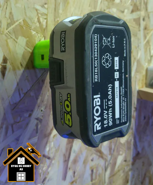 Hovedbilde Ryobi batteri veggfeste